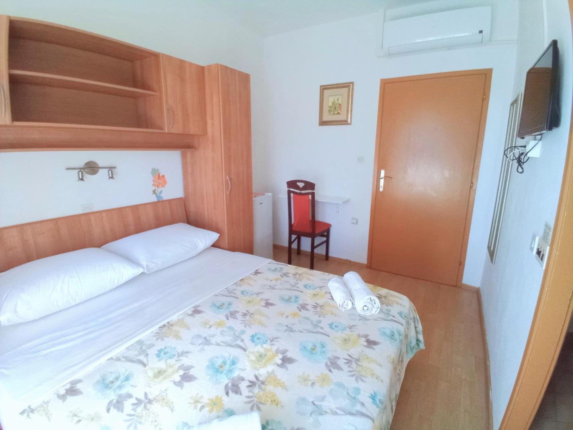 Guesthouse Cecilia 2 Malinska Rum bild